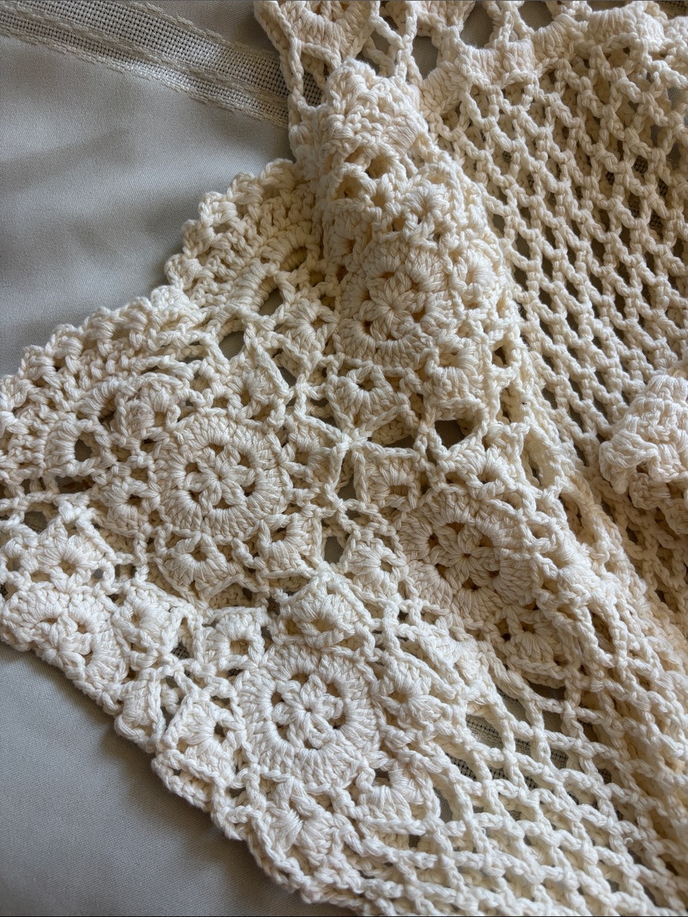 ❤️… Sugar Thrillz Beige crochet cream, color pants - Picture 5 of 6